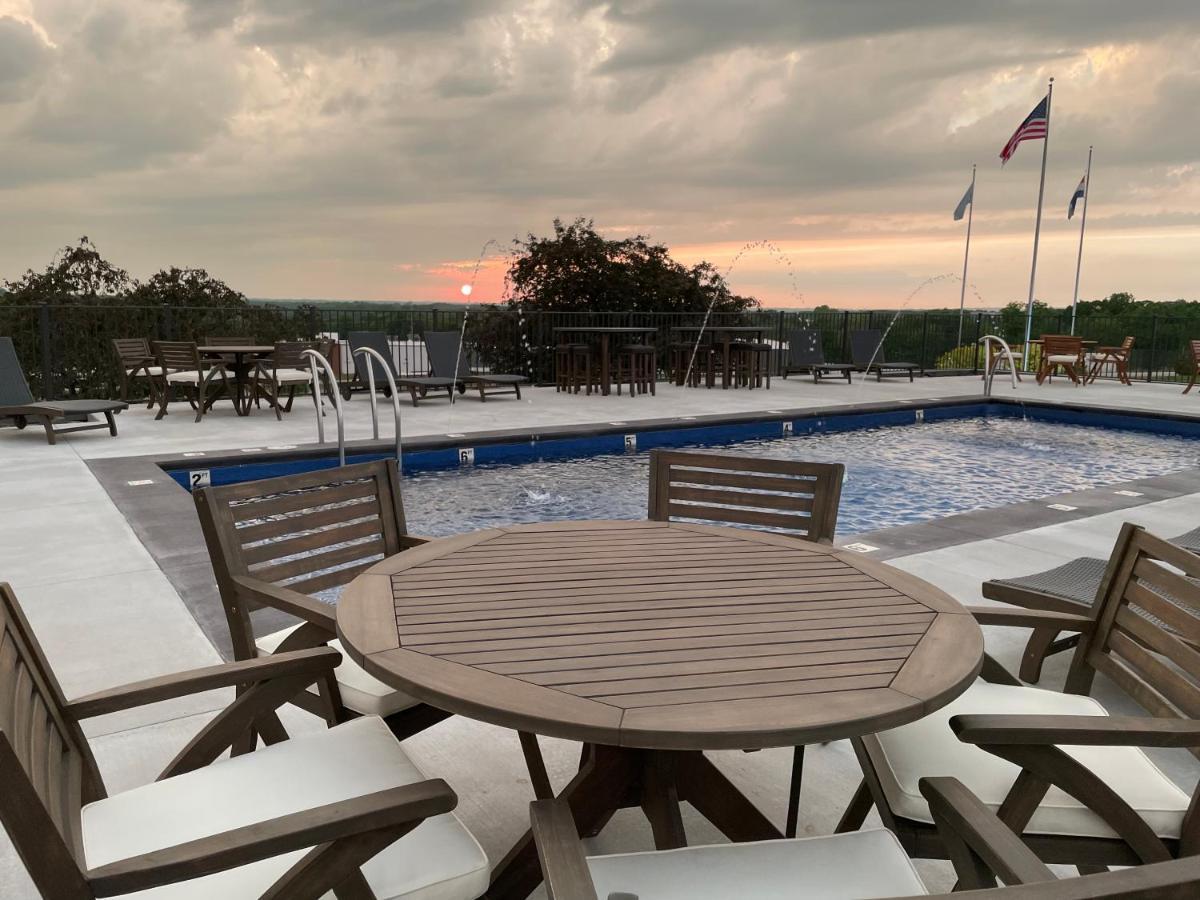 Pinemark Inn Suites Events Saint Clair Екстер'єр фото